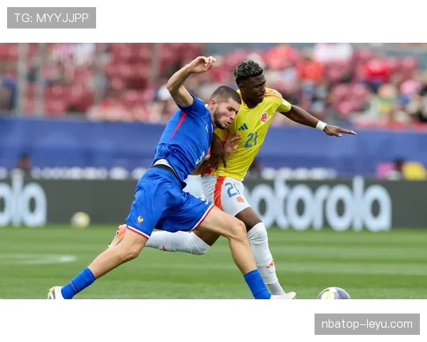 世界杯预选赛激战正酣，焦点对决引爆全球球迷热情！