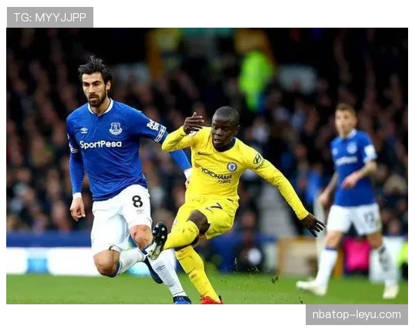 塞维利亚重返欧战舞台,新援表现引球迷期待 塞维利亚重返欧战舞台,新援表现引球迷期待