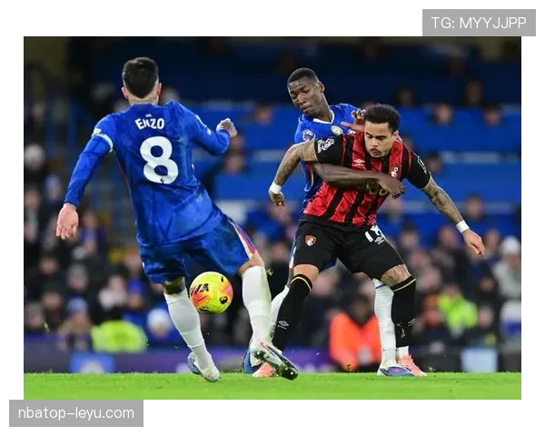 帕尔默冷酷破门助球队重登榜首,表现闪耀赛场 帕尔默冷酷破门助球队重登榜首,表现闪耀赛场